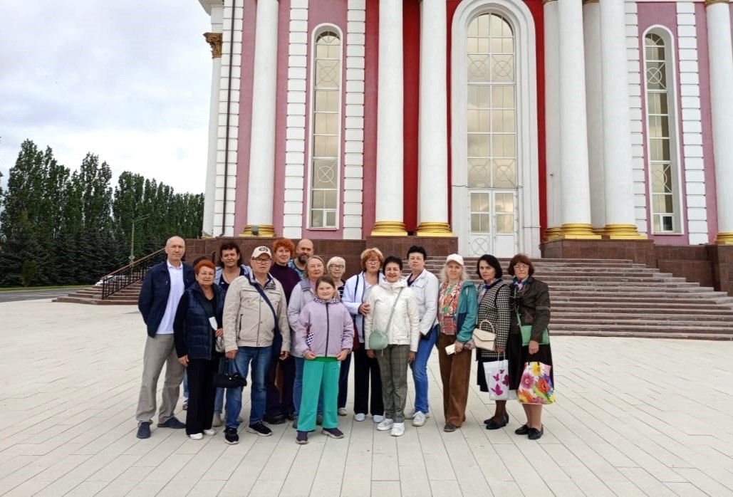 Участники проекта «Курское долголетие» побывали на «Курской дуге»