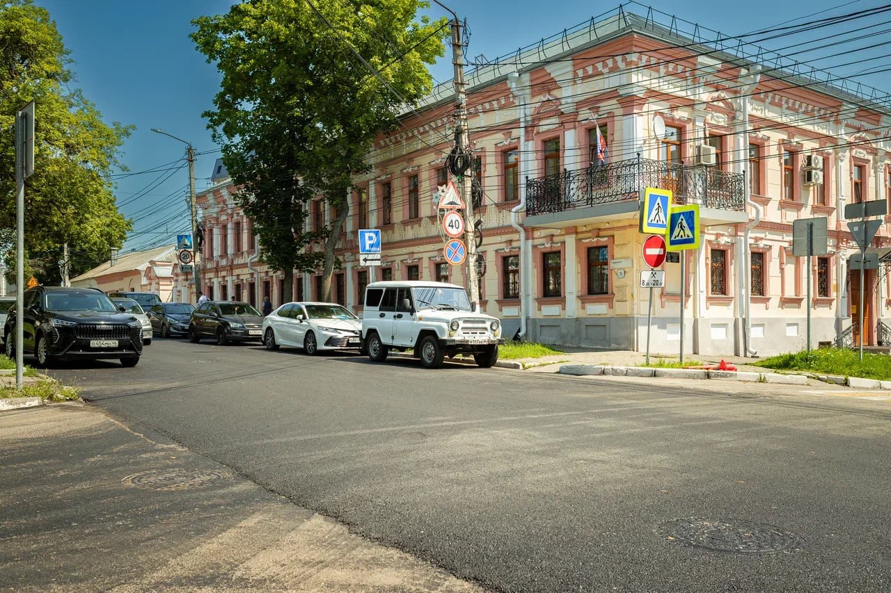 В Курске на Горького уложили 1,3 км асфальта