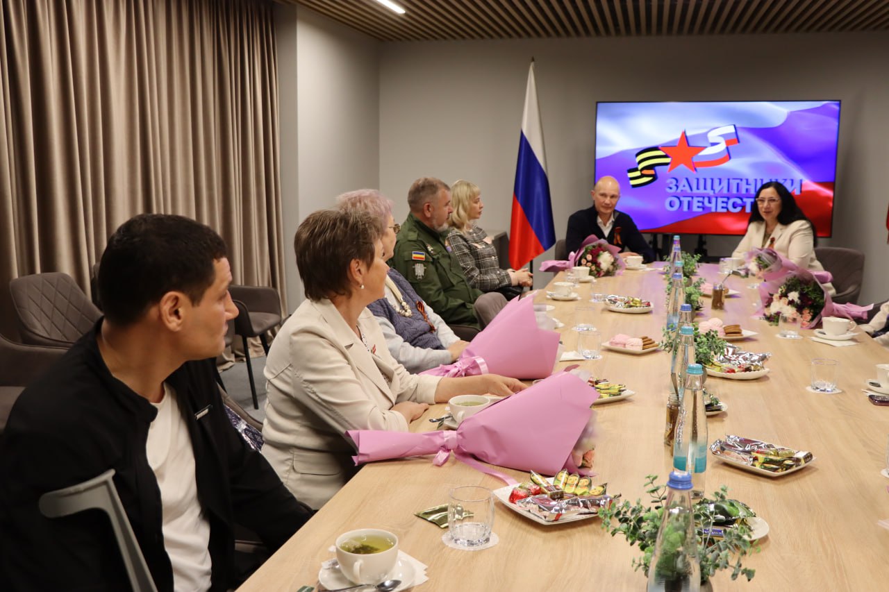 Председатель Курского горсобрания встретился с ветеранами СВО накануне 9 мая