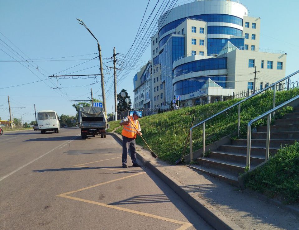 Наводят порядок в Курске 107 человек