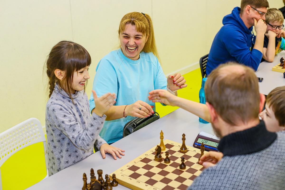 В Курске прошли семейные соревнования по шахматам и настольному теннису