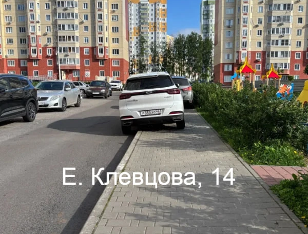 В Курске составили 23 протокола за парковку в неположенных местах