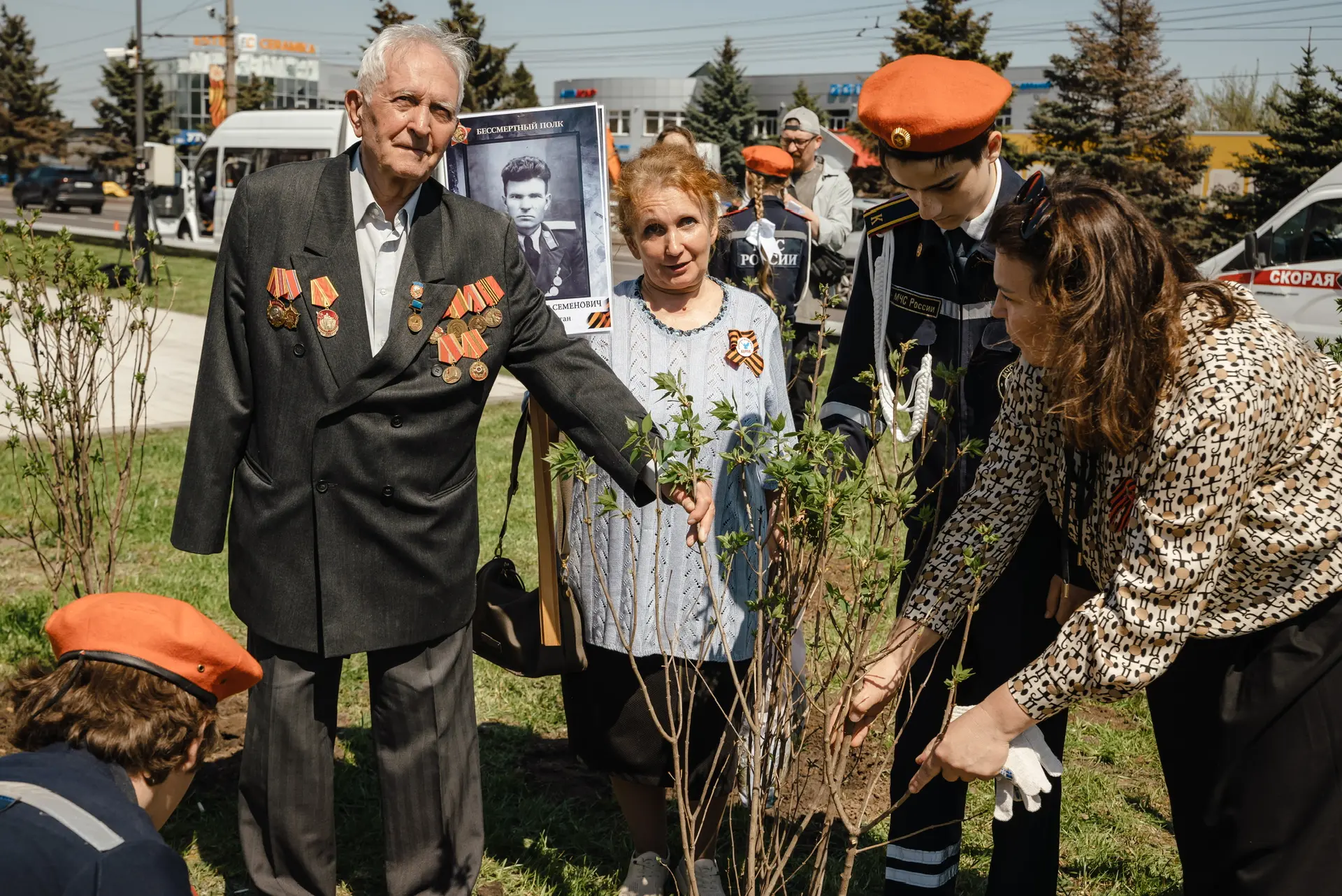 В курском парке «Патриот» высадили Аллею сирени