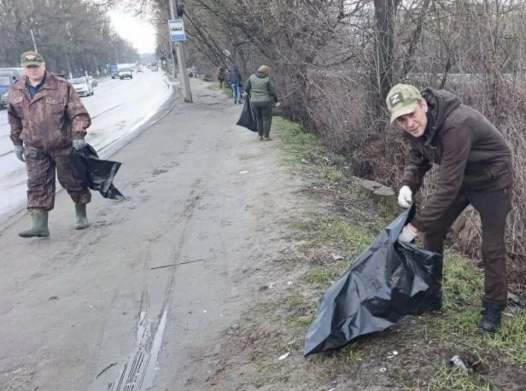 В Курске убрали участок  проспекта Ленинского Комсомола от улицы Городской до 7-го Промышленного переулка