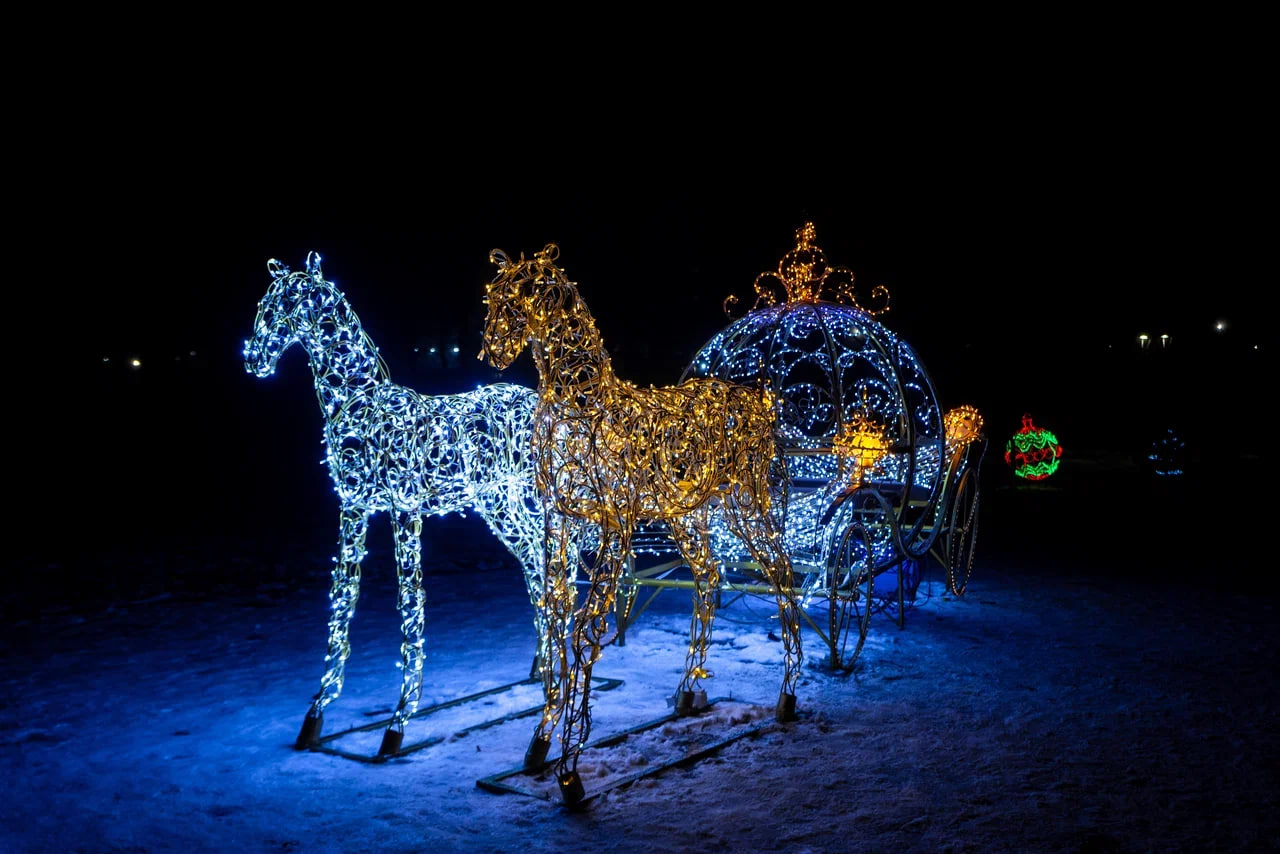 В Курске под Новый год украсят парк Героев Гражданской войны и сквер около ДК железнодорожников