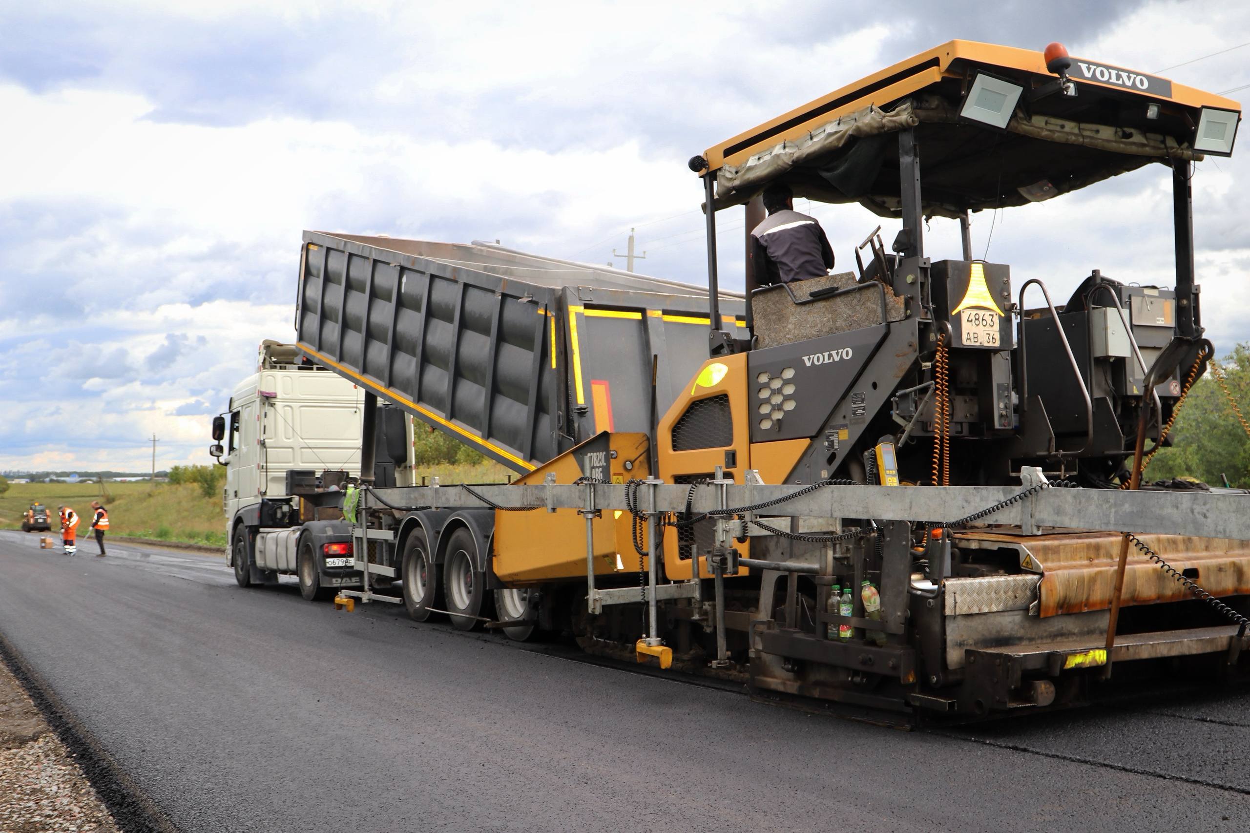 В Курской области в 2026 году завершат ремонт пяти дорог, начатый в прошлом году