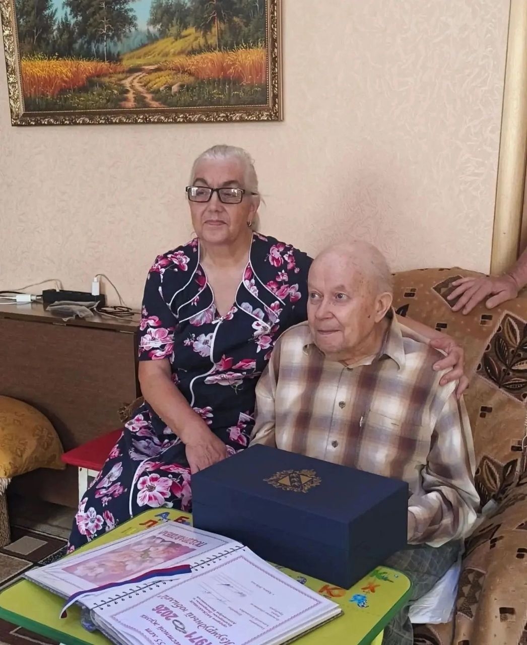 Куряне Баскаковы отпраздновали 55‑летие брака и получили поздравления от ЗАГСа