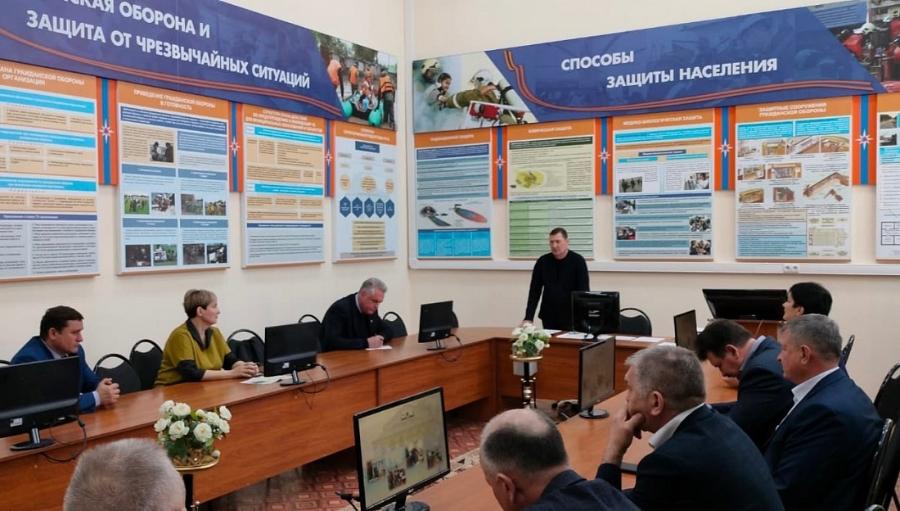 Главы районов прошли обучение по защите населения и территорий Курской области от ЧС