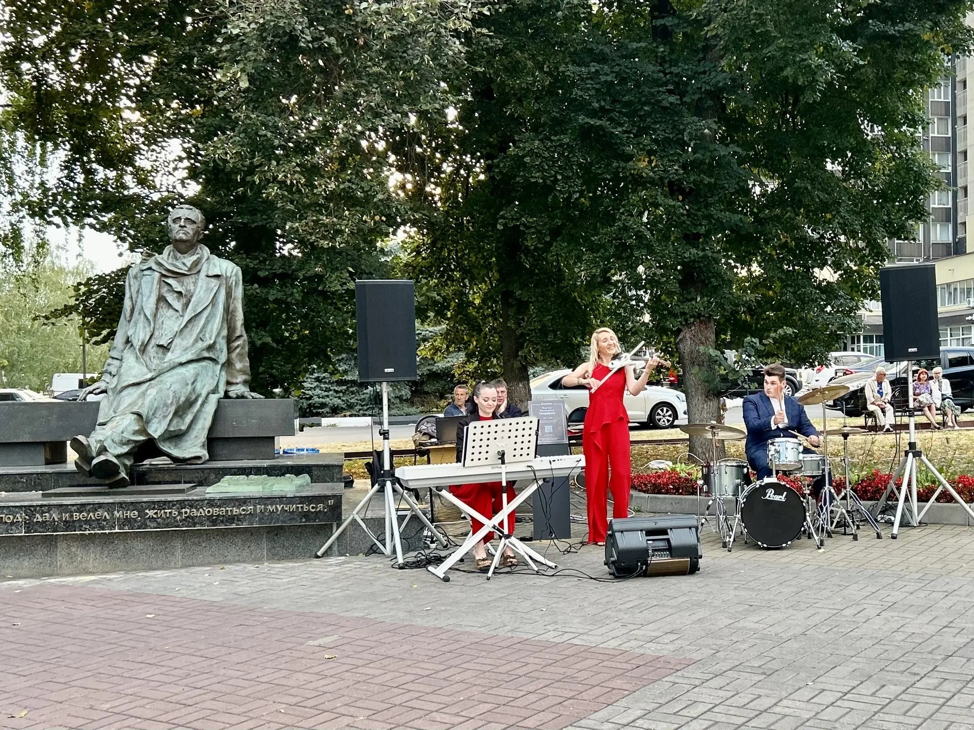 Курские музыканты провожают лето 