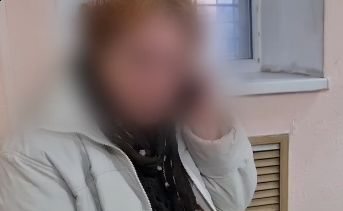 Мошенники угрожали курянке, когда та уже писала заявление в полиции
