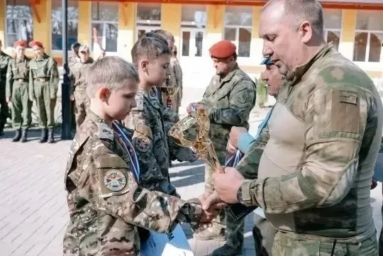 Курские школьники победили на областных соревнованиях по огневой подготовке