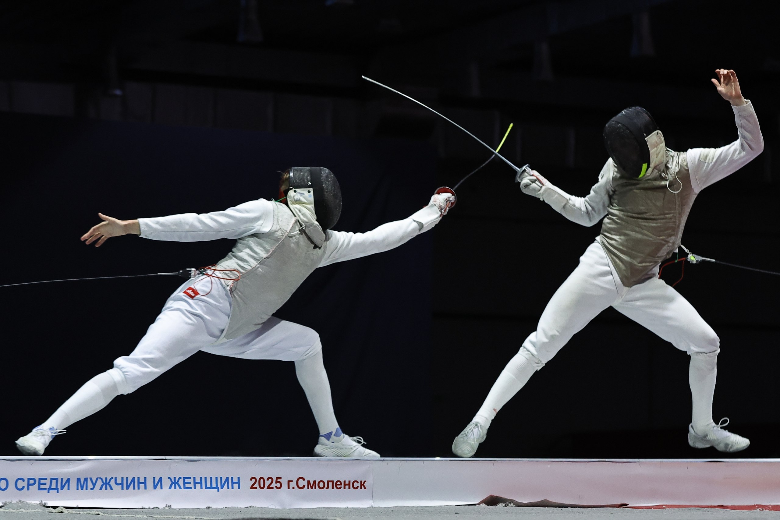 Рапиристки Курской области вернули в регион Кубок России по фехтованию