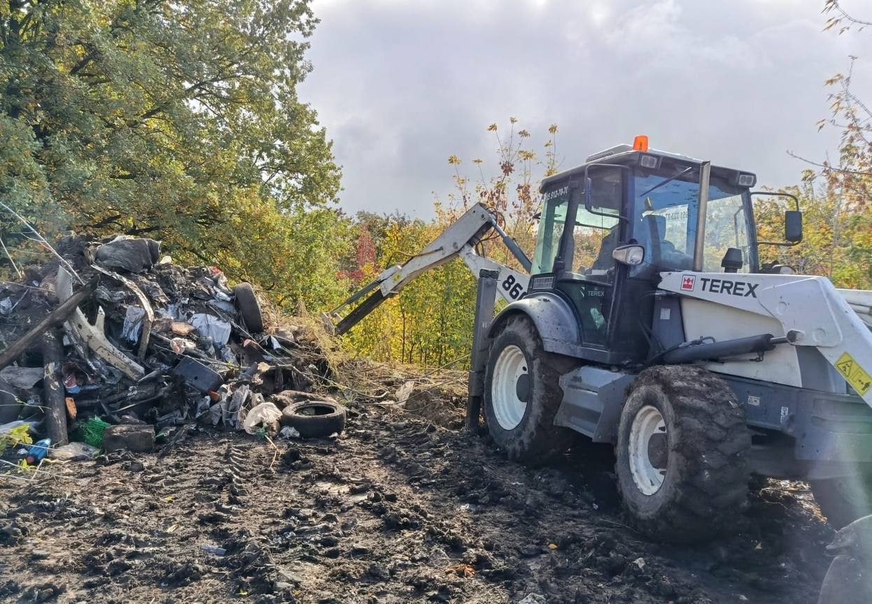 В Курске ликвидируют две несанкционированные свалки
