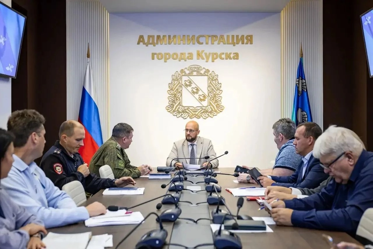 В Курске обсудили службу по контракту и поддержку контрактников