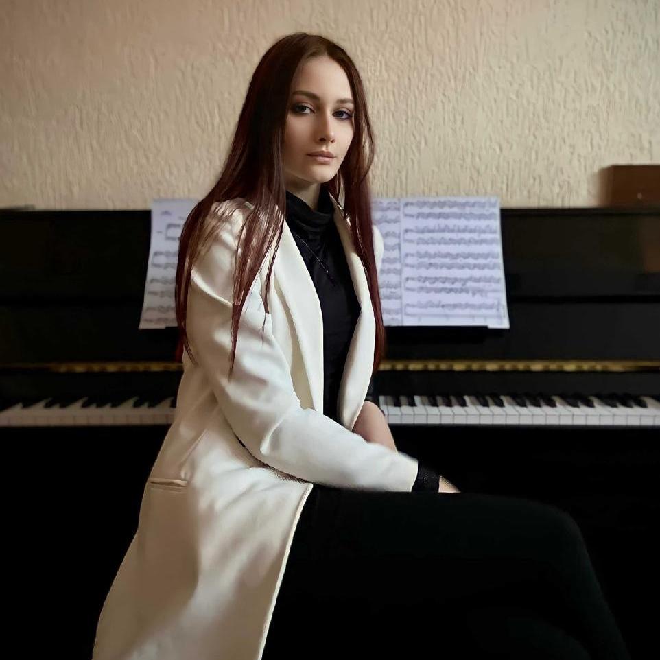 Студенты Курского музыкального колледжа — лучшие в областном конкурсе «Юный пианист»