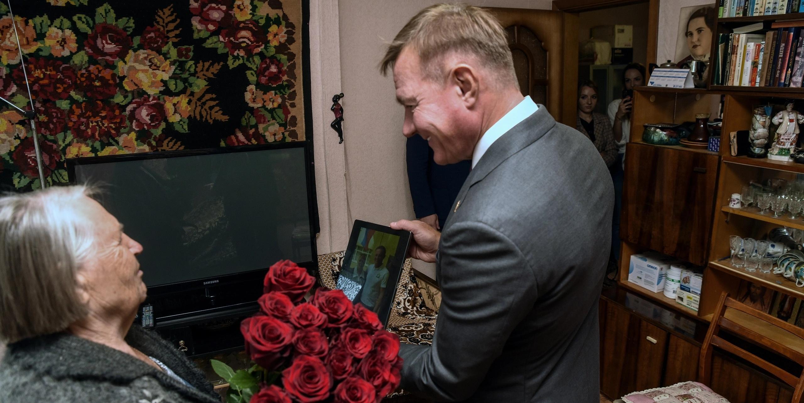 Жительница Першотравневого района ДНР поблагодарила губернатора Курской области за возможность увидеть сестру