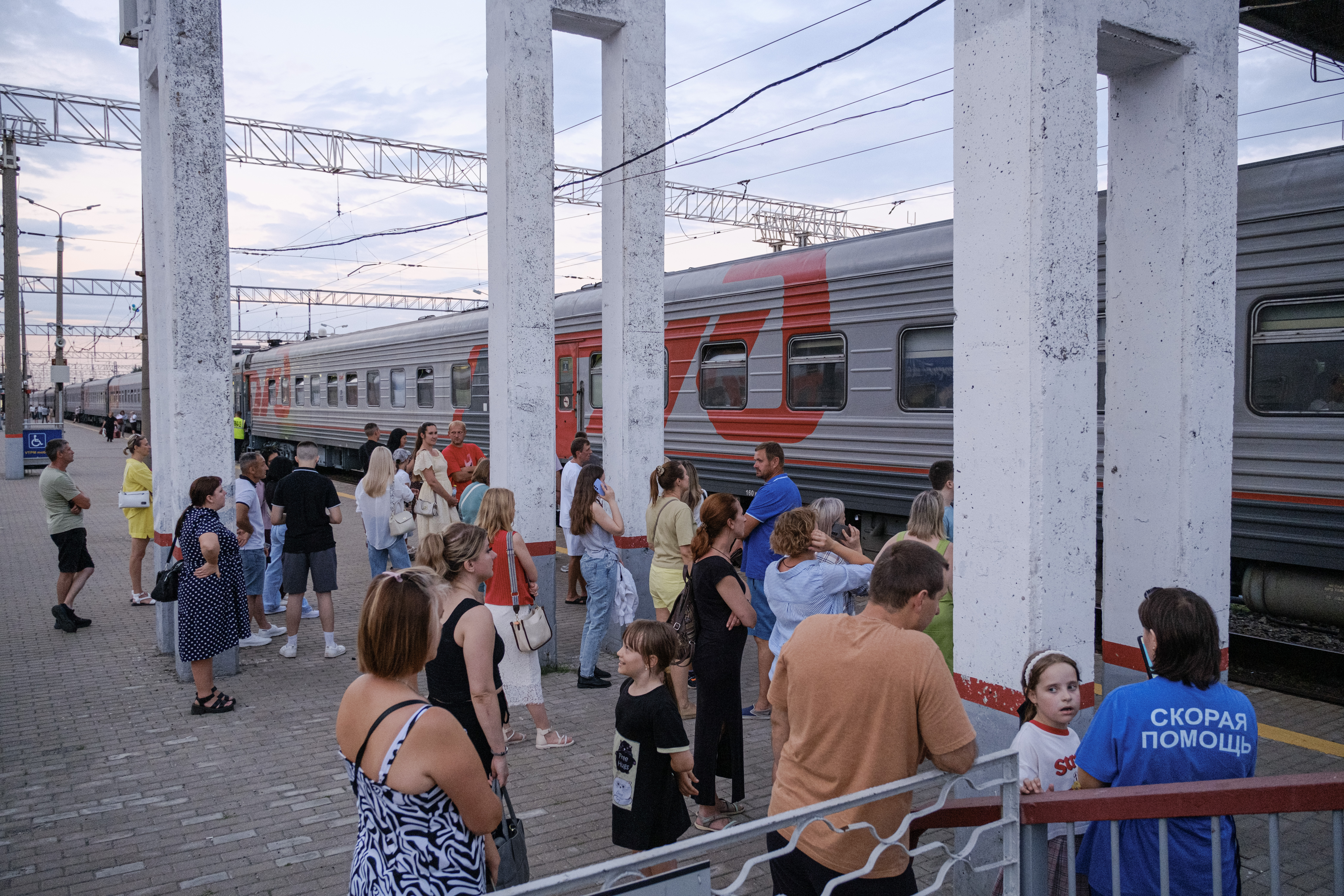 В лагерь в Калужскую область отправились 50 юных курян