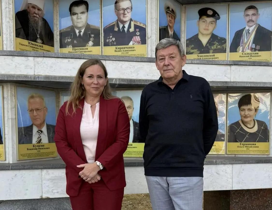 Курскую газету «Городские известия» посетил писатель Александр Бондаренко
