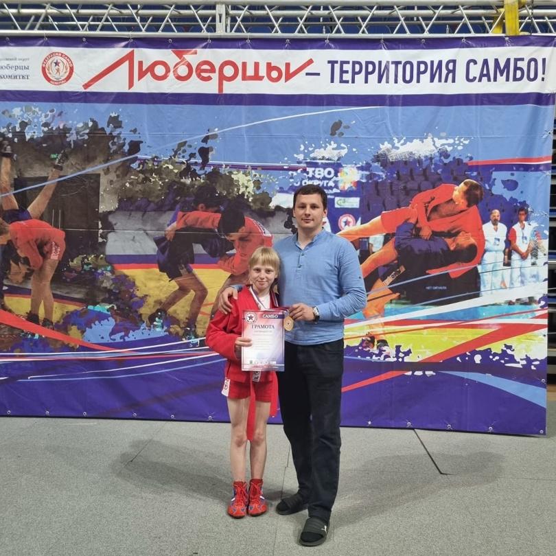 Курянка Анастасия Романович победила на первенстве ЦФО по самбо