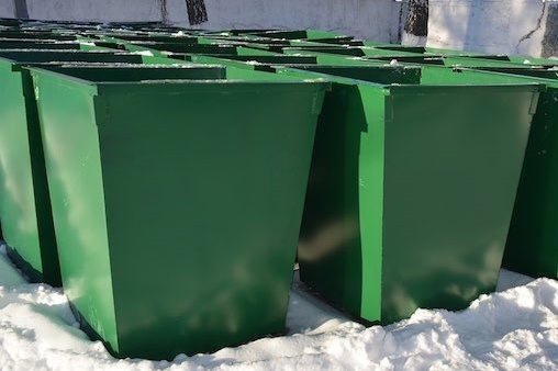 Осужденные из курской колонии изготовят 30 контейнеров для мусора