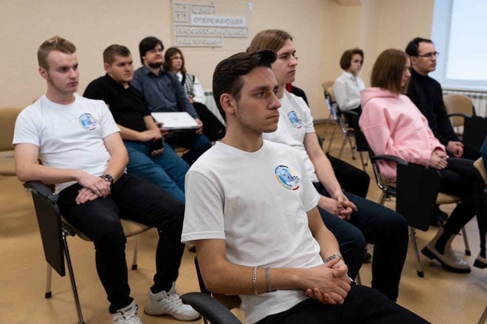 Курские студенты сразились в региональном конкурсе для программистов «Хакатон»