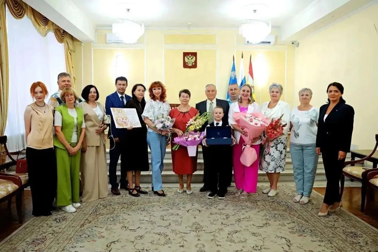 Куряне Николай и Тамара Семëновы отметили золотую свадьбу
