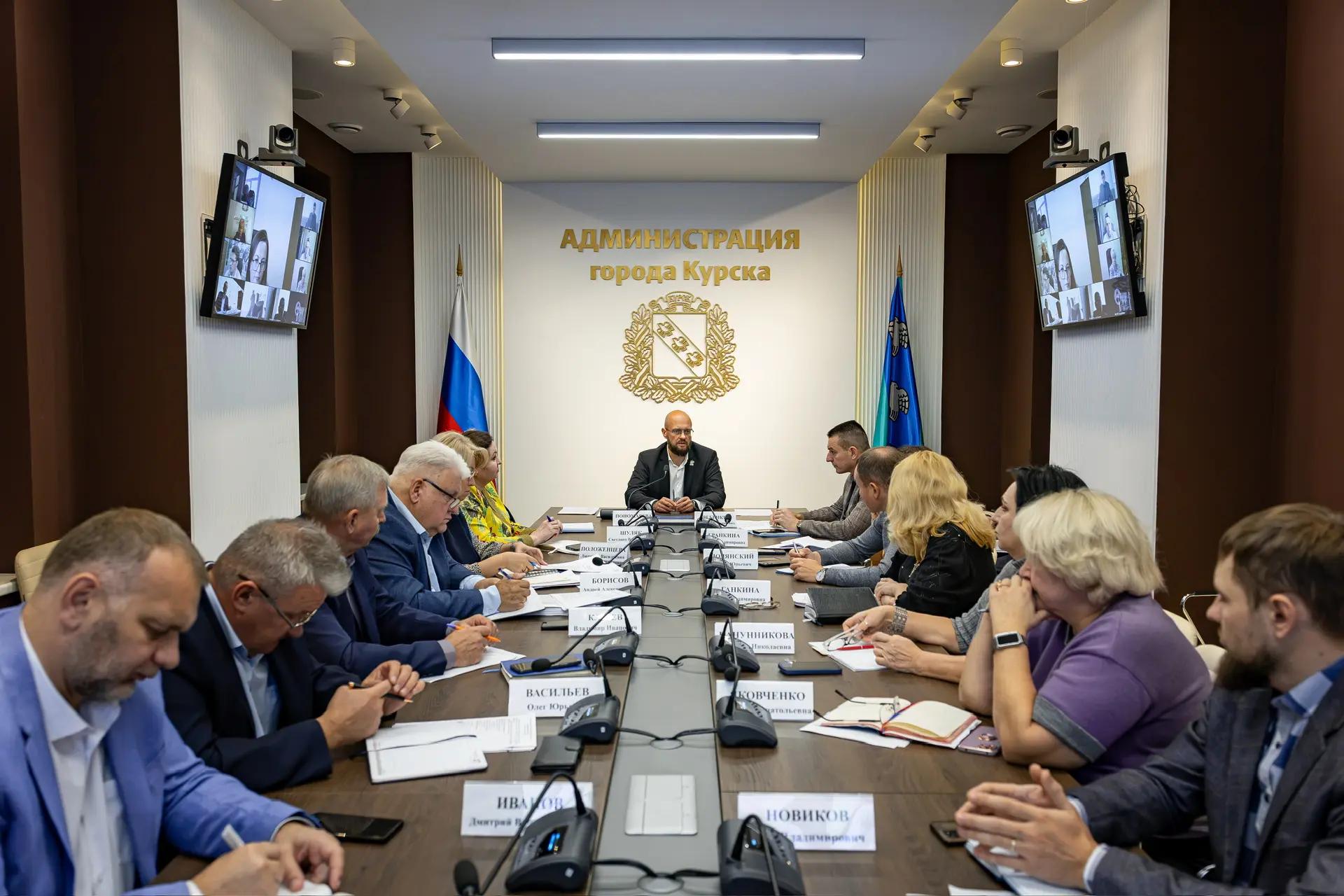 Куряне получат новые парковки, а приюты – шанс найти хозяев для животных