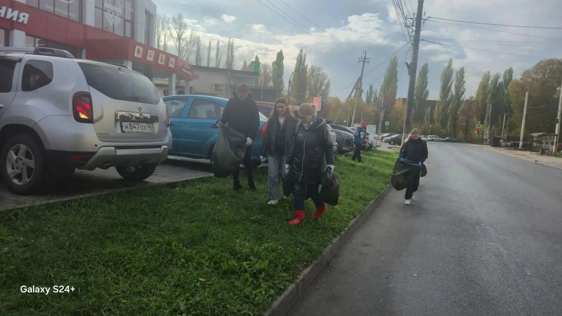  В Курске убрали около пяти кубометров мусора вдоль улицы Серегина 
