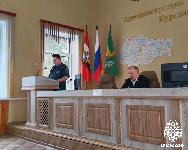 Курские спасатели проводят инструктажи к Единому дню голосования