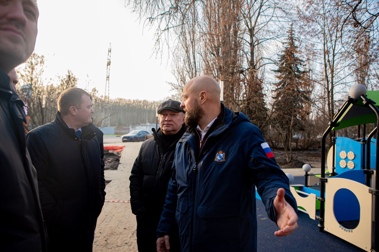 За неделю сотрудники окружных администраций провели 51 выезд по вопросам курян