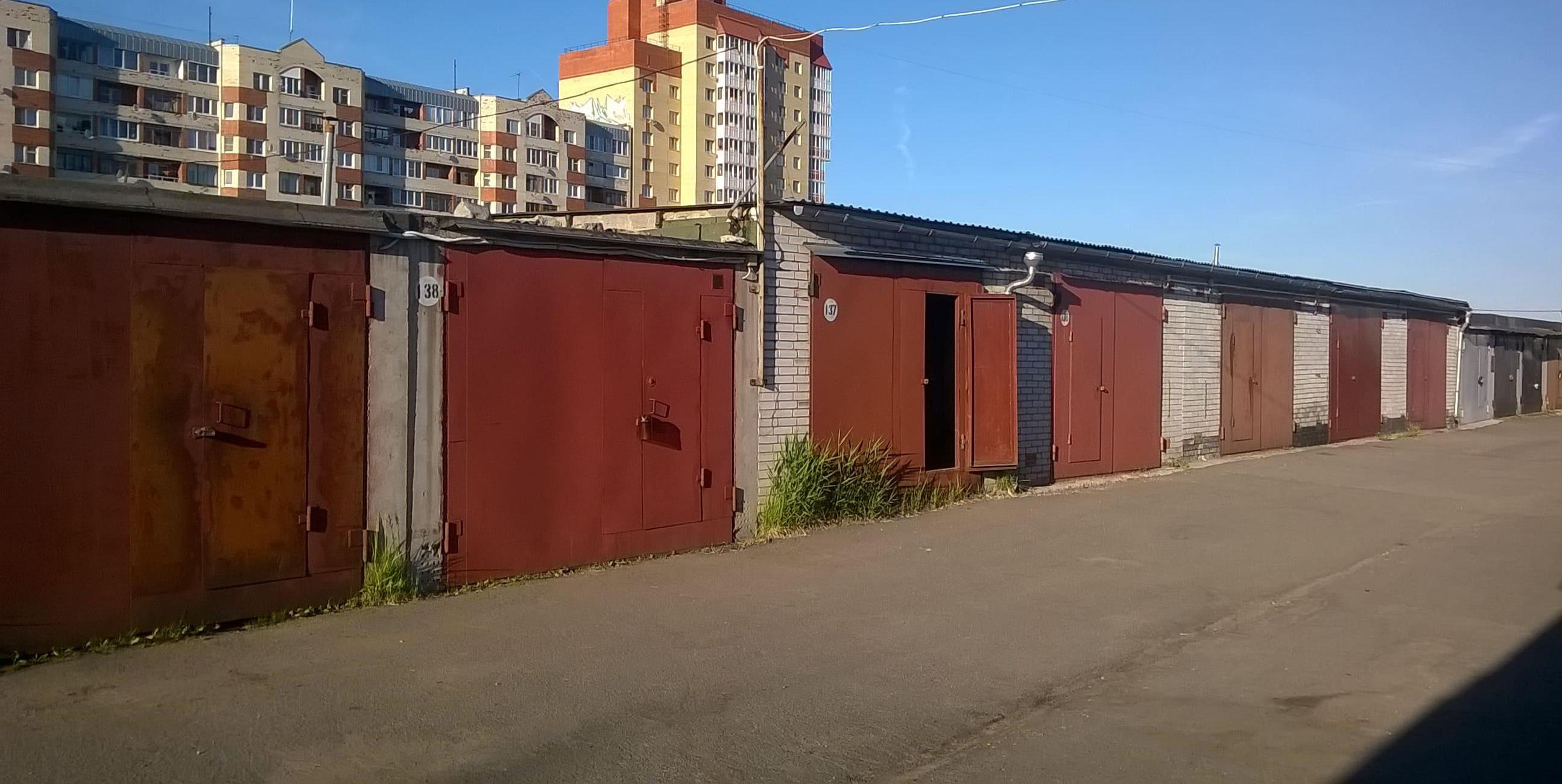 В Курске по «амнистии» зарегистрировали 50 гаражей