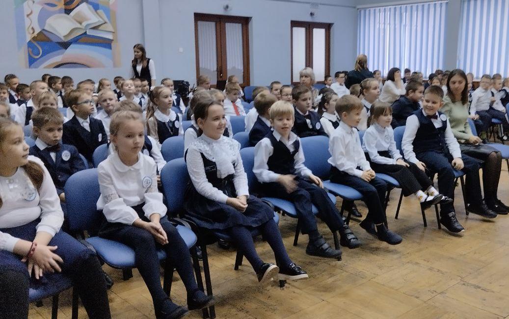 Школа 15 кемерово. 3 школа тамбов. Лицей номер 35 ставрополь. Школа 35 рязань. 18 школа тамбов.