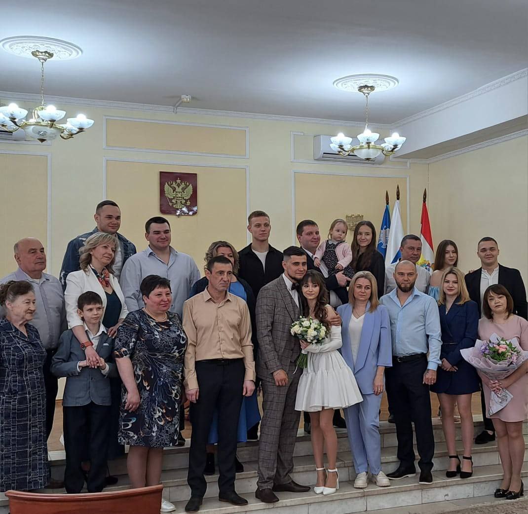 24 апреля в Курской области вступили в брак 54 пары