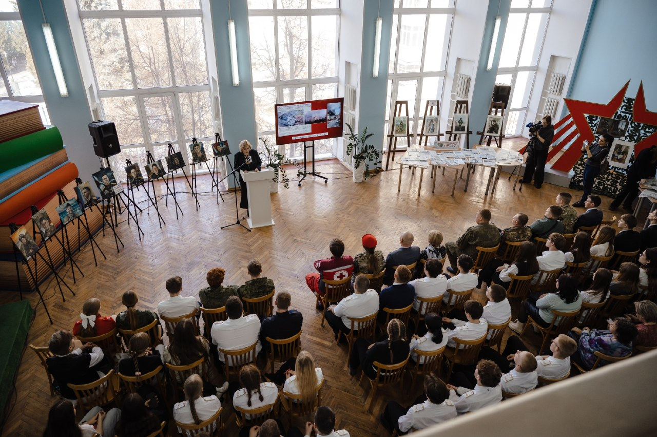 В Курске в библиотеке имени Асеева открылась выставка к годовщине освобождения Суджи