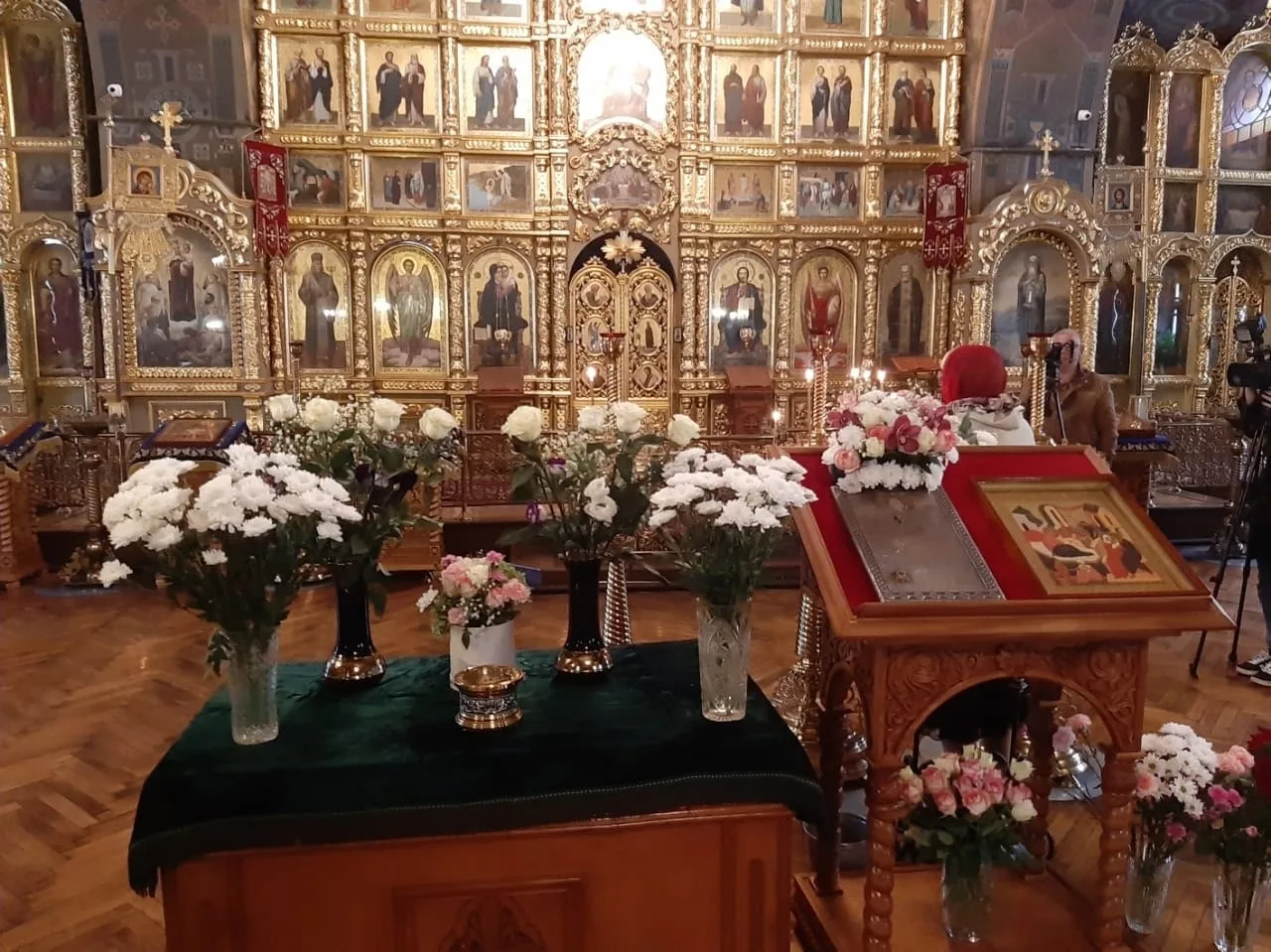 В Воскресенско-Ильинский храм Курска привезли икону и мощи Гавриила Самтаврийского