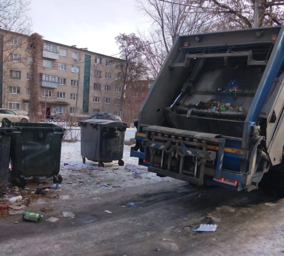 В Сеймском округе Курска прошла уборка придомовых территорий
