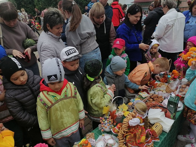 В Курске в детском саду №4 прошла осенняя ярмарка
