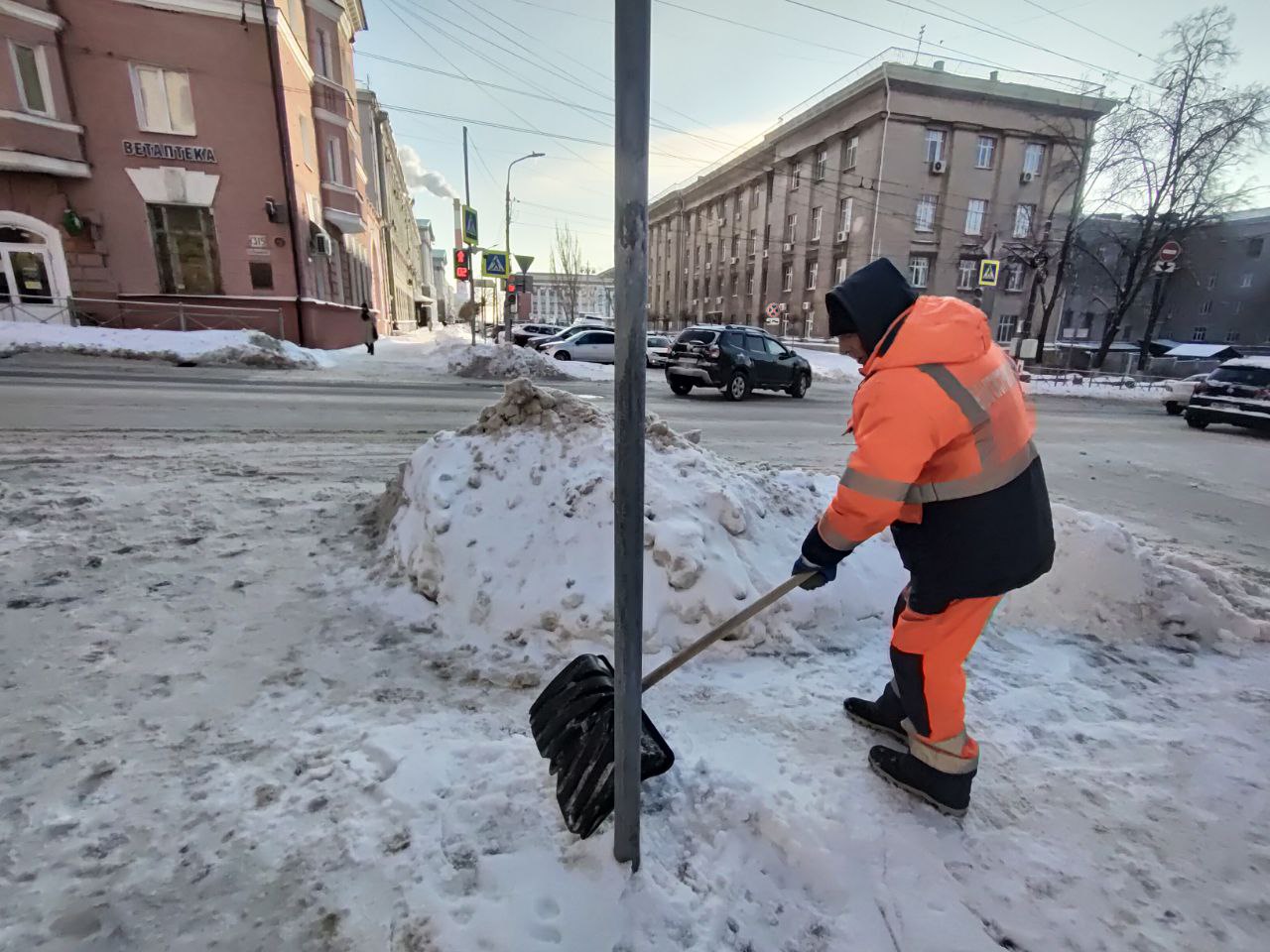 О порядке в Курске заботятся подрядчики и неравнодушные горожане