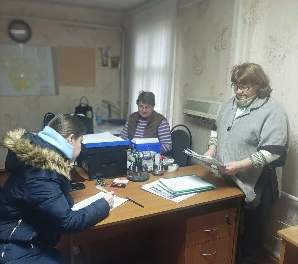 В Курске проверили пожарную безопасность в садоводствах и помогли семьям