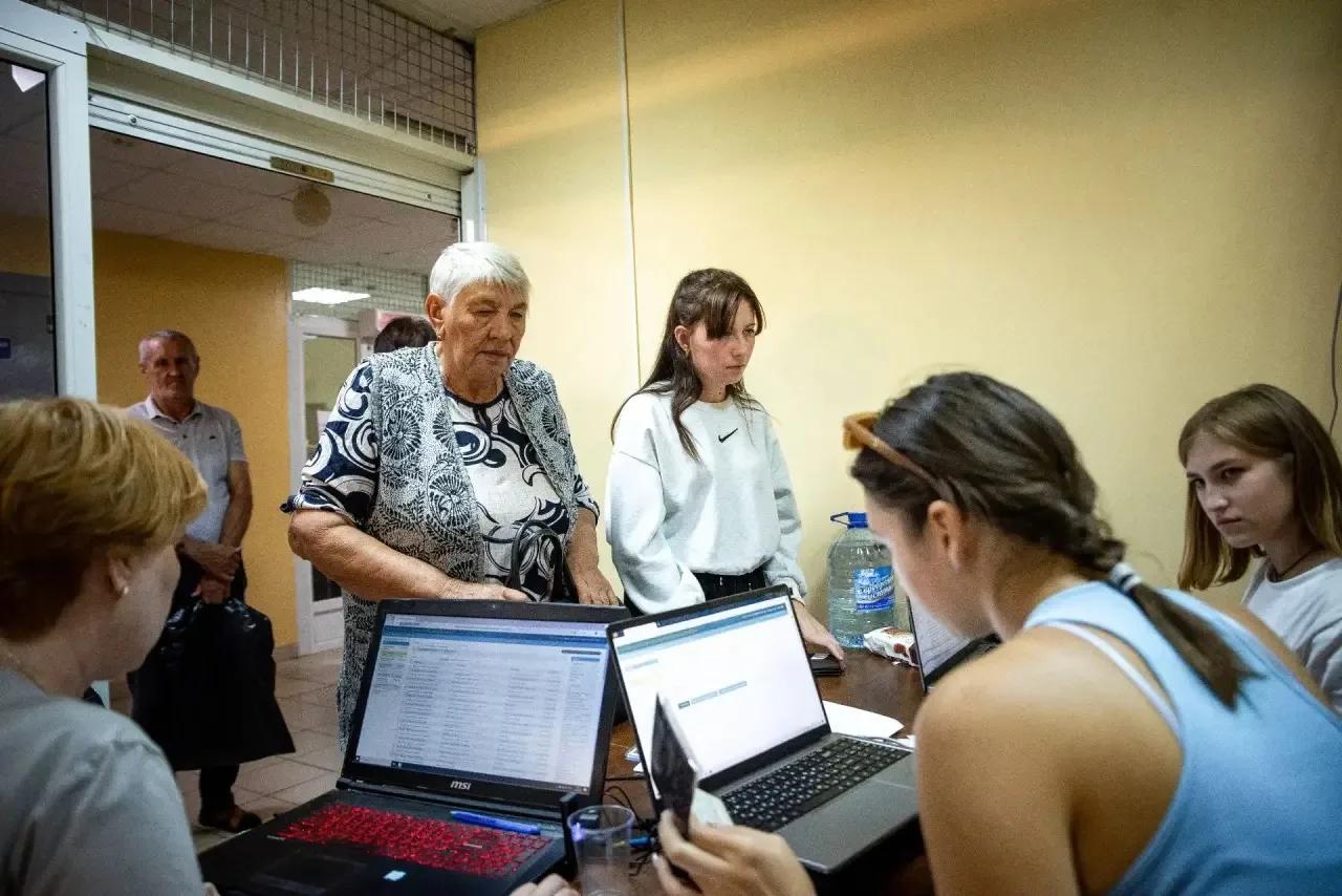 Глава Курска поздравил соцработников с профессиональным праздником