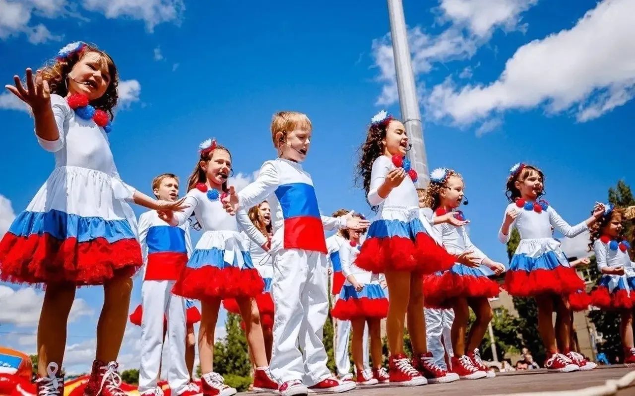 Куряне могут присоединиться ко всероссийскому обзору «Дети России - сила государства» 