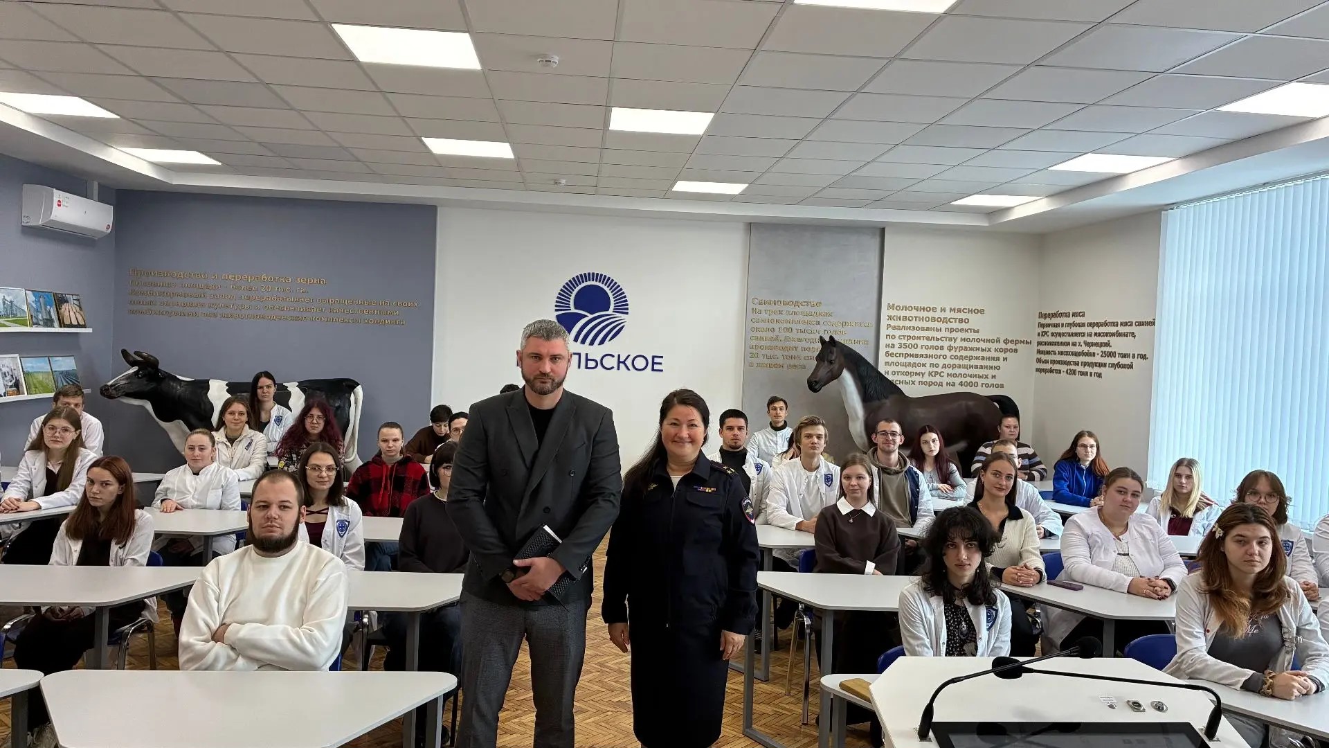 «Правовой десант» продолжает свою работу в городе Курске