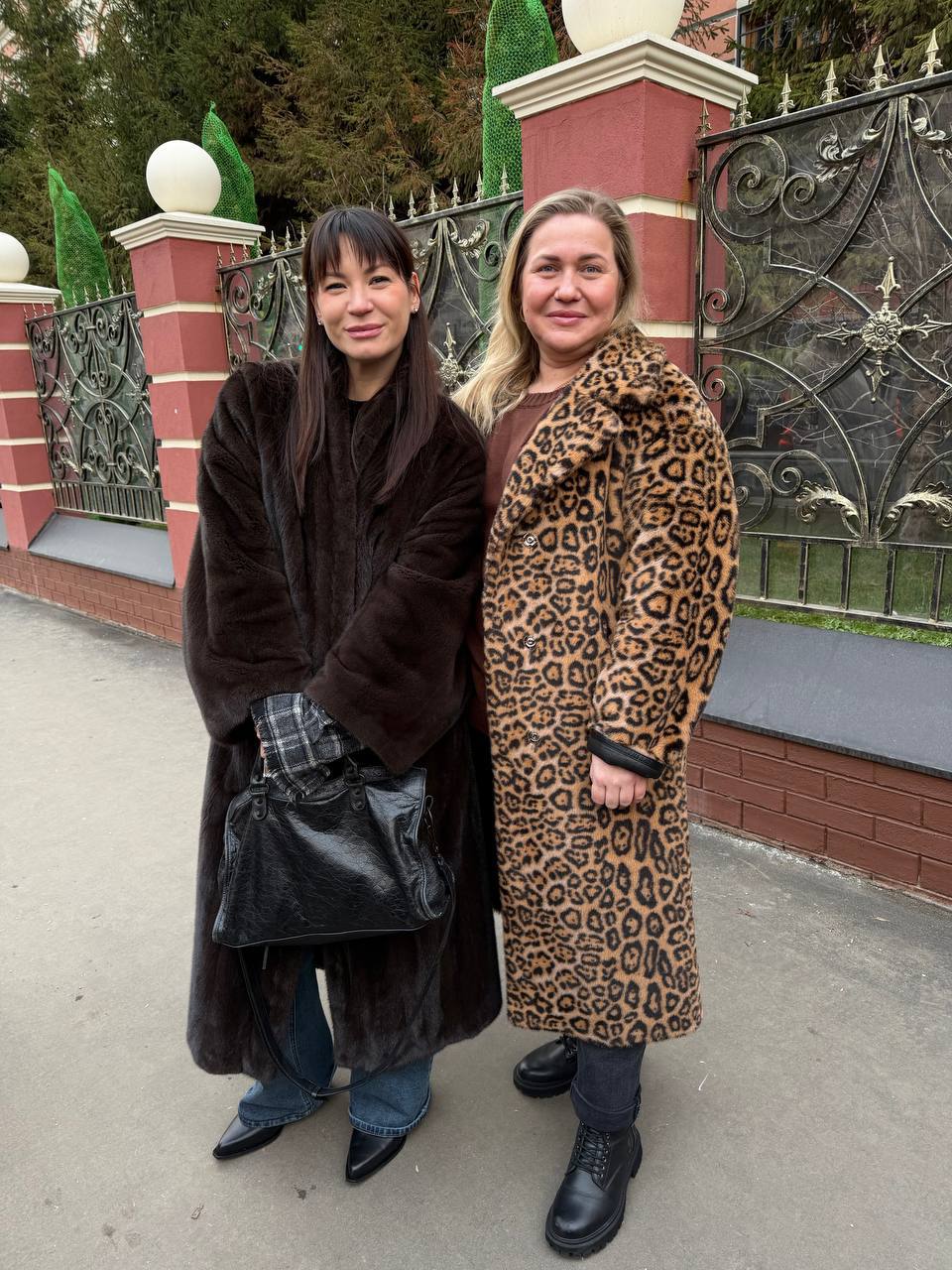 Телеведущая Ида Галич в Москве встретилась с волонтёрами «Домика добрых дел» из Курска