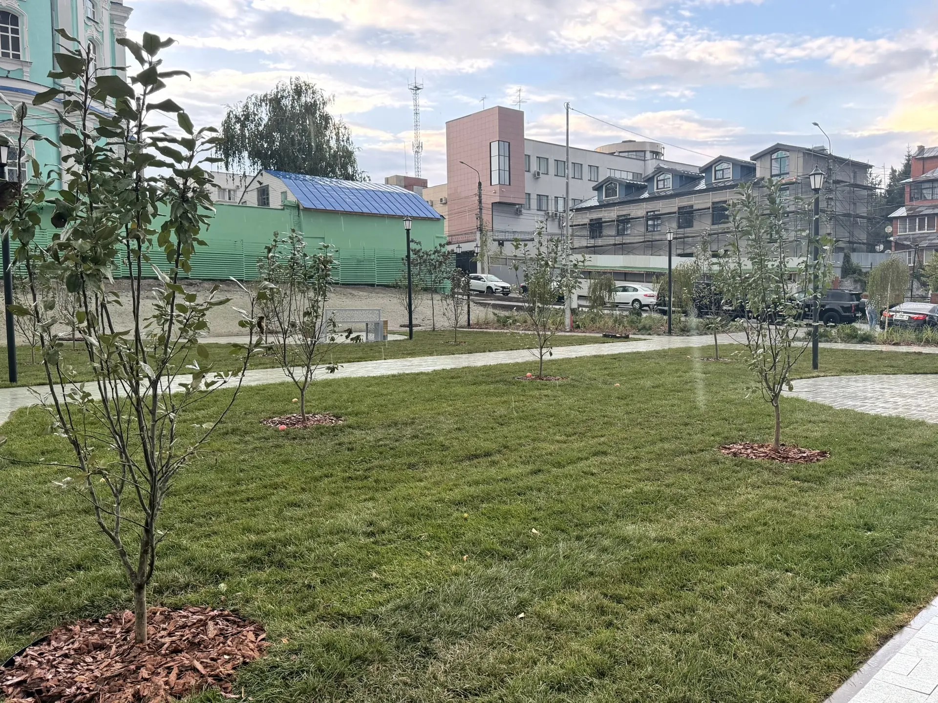 В Курске на Можаевской появился новый сквер