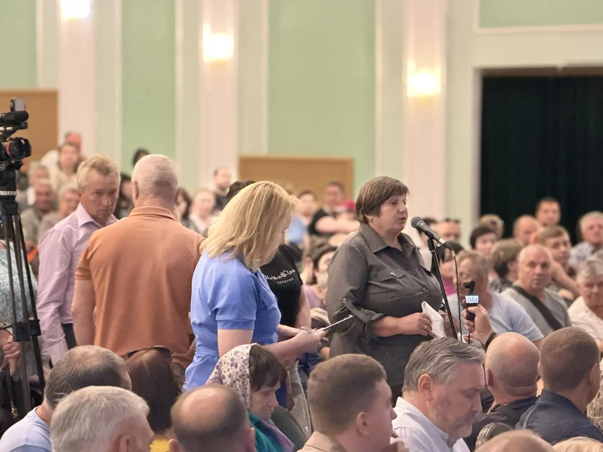 В Свиридовском губернатор Курской области  встретился с жителями приграничья