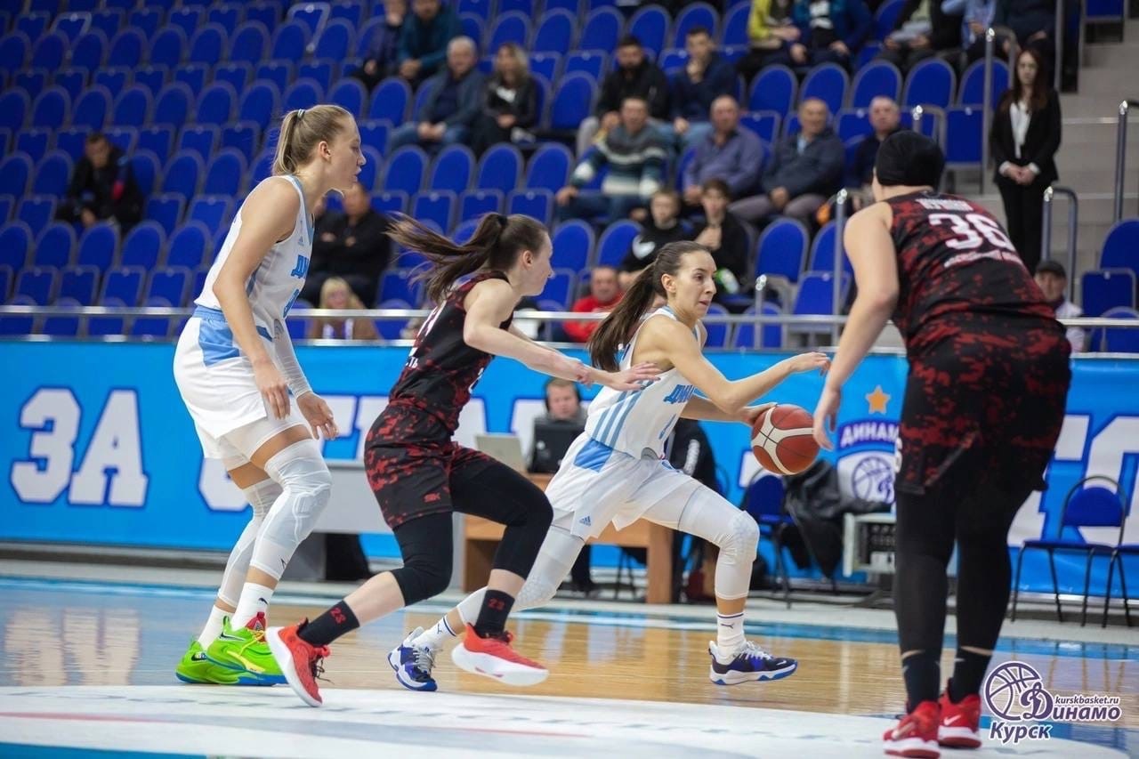 Завершился первый день Кубка Губернатора Курской области по баскетболу среди женских команд