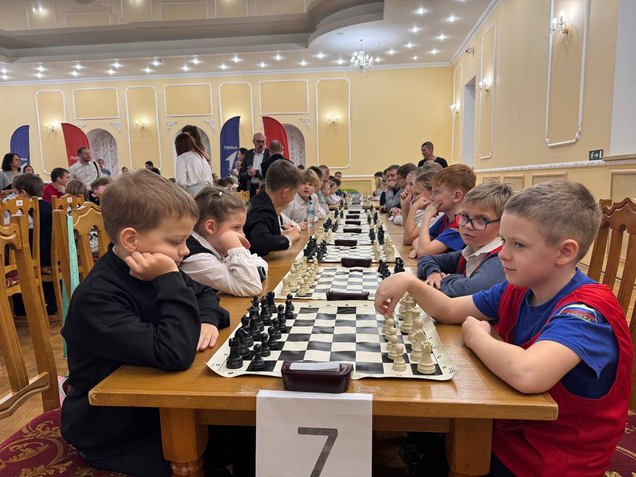 Более 400 юных курских шахматистов участвуют спартакиаде «Сборная школы»