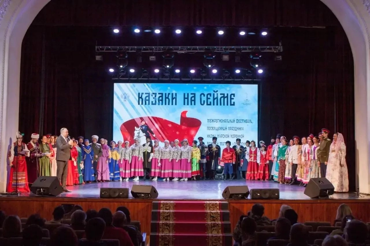 В Курске на фестивале «Казаки на Сейме» споёт Павел Арламов — солист театра «Русская песня» Надежды Бабкиной