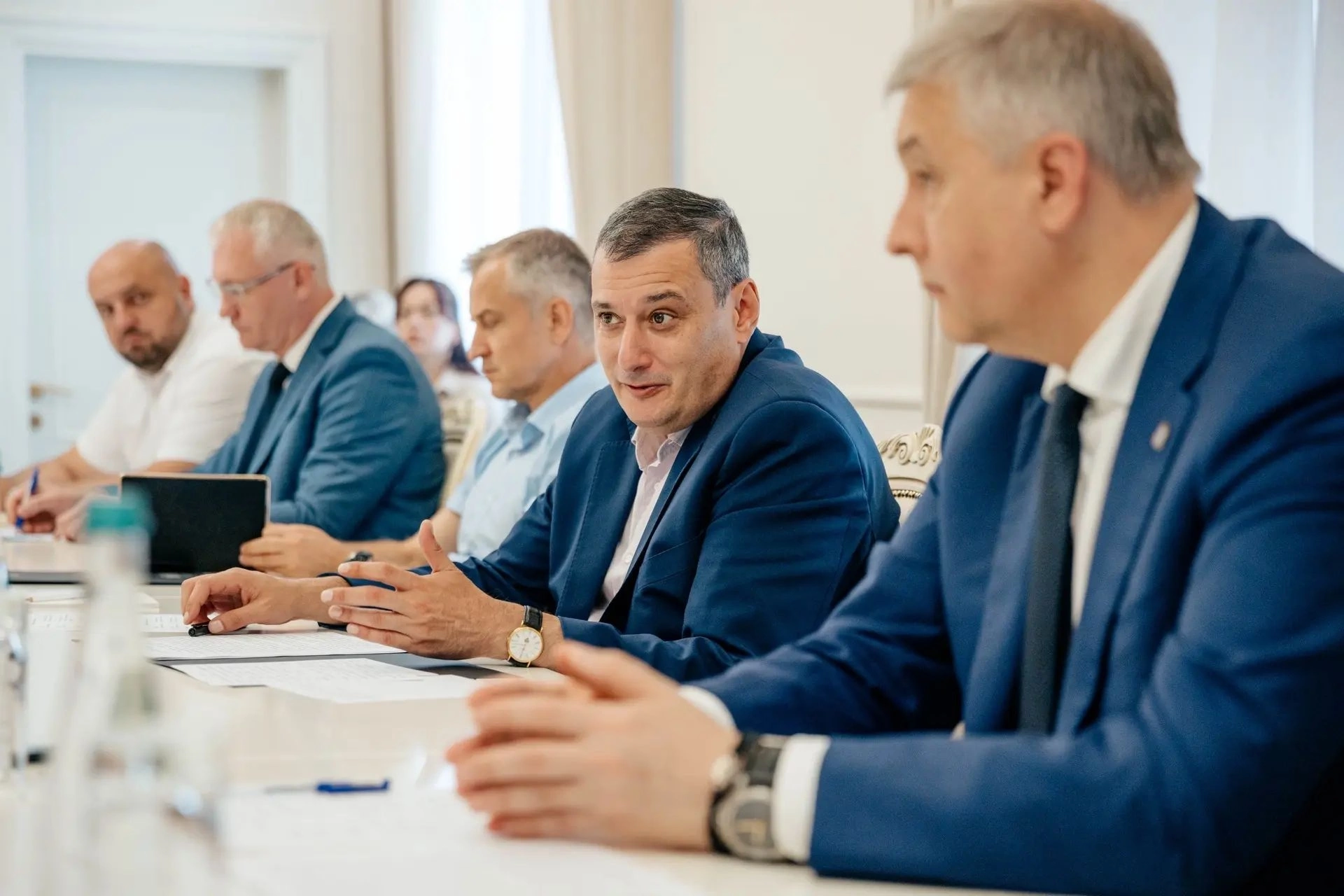 Александр Хинштейн обсудил с «Газпромом» топливную ситуацию в Курске и области