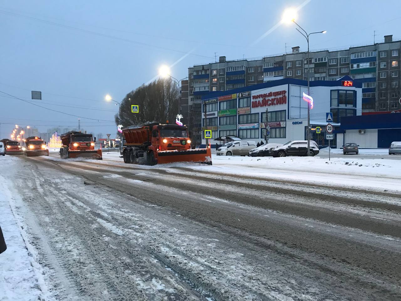 Мэр Курска рассказал, что 55 единиц техники работали на дорогах, чтобы расчистить их от снега